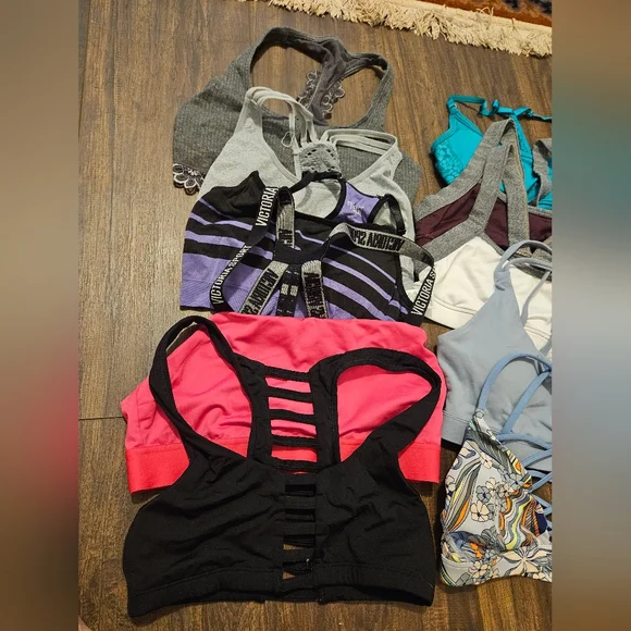 Small Sport Bra Bundle 10 Pieces - Picture 2 of 3